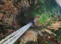 Dragon waterfall, Venezuela Dragon waterfall, Venezuela