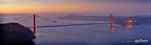 Panorama of the Golden Gate Bridge