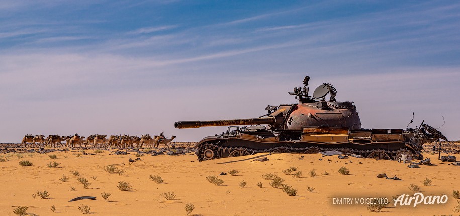 Soviet tanks in the sands of the Sahara