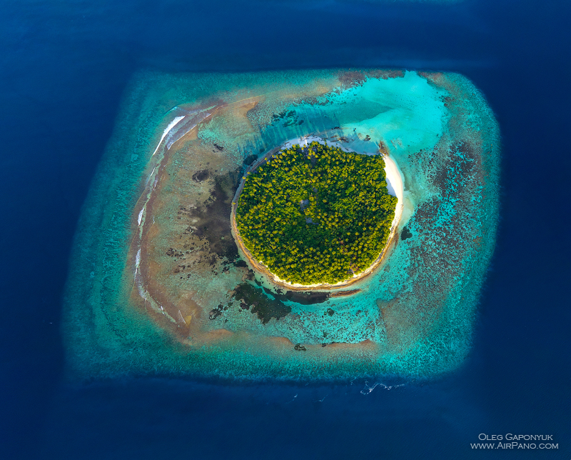 Southern Maldives. Above the Munandhoo Island