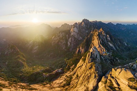 Huangshan mountains, China. Teaser