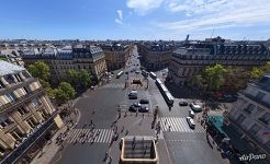 Near Palais Garnier