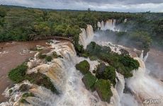 Waterfall Salta Mbigua (Argentine side), cloudy day Waterfall Salta Mbigua (Argentine side), cloudy day