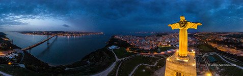 Christ the King and the 25 de Abril Bridge Christ the King and the 25 de Abril Bridge