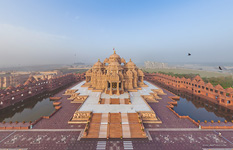 Akshardham. The largest Hindu temple