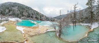 Gigapanorama of Huanglong, Sichuan, China (18610x8114 px)