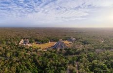 Mexico, Archaeological complex Chichen Itza