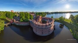 Dohnatower (Kaliningrad Amber Museum) Dohnatower (Kaliningrad Amber Museum)