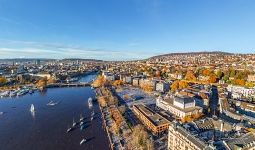 Bird's eye view of Zurich, Sechseläutenplatz