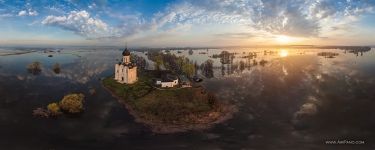 The Church of the Intercession of the Holy Virgin. River Nerl flood The Church of the Intercession of the Holy Virgin. River Nerl flood