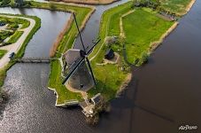 Kinderdijk windmill