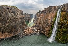 Angels Armchair Falls. Victoria Falls, Zambia-Zimbabwe Angels Armchair Falls. Victoria Falls, Zambia-Zimbabwe