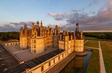 Château de Chambord in the morning lights Château de Chambord in the morning lights