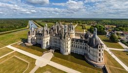 Facade of the Château de Chambord Facade of the Château de Chambord
