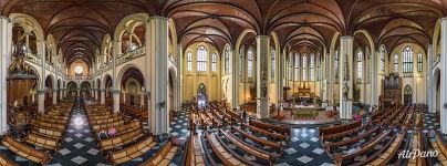 Inside the Jakarta Cathedral