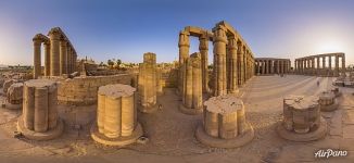 Court of Amenhotpe III. Peristyle. Luxor Temple