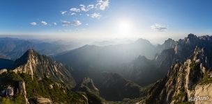 View from the Celestial Capital Peak (Tian Du Feng)