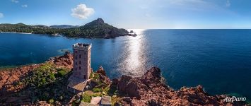 Tower at the Île d'Or