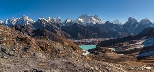 Everest and Gokyo Lakes, view from the Renjo-La