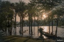 At the shore of Canaima Lagoon