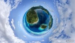 Huahine Island, Motu Vaiorea. Planet