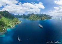 Opunohu Bay,Vaipahu Point, Paul Gauguin cruiseship, Moorea