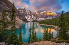 Moraine Lake, Canada Moraine Lake, Canada