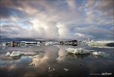 Jokulsarlon glacial lagoon, Iceland Jokulsarlon glacial lagoon, Iceland