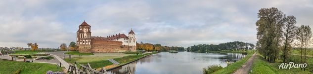 Mir Castle and the lake