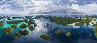 Raja Ampat archipelago, Indonesia Raja Ampat archipelago, Indonesia