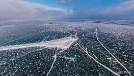 Russia, Lake Baikal in winter