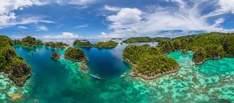 Raja Ampat archipelago, Indonesia Raja Ampat archipelago, Indonesia