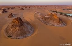 Ounianga Serir freshwater oasis and its surroundings Ounianga Serir freshwater oasis and its surroundings