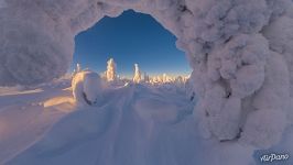 Snow arch Snow arch