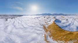 Snow on a dune in early spring