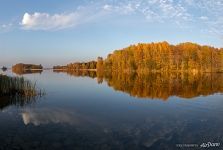 Reflection of autumn in Lake Onega
