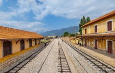 Bisezhai Railway Station, Mengzi City Bisezhai Railway Station, Mengzi City