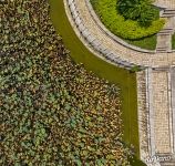 Above the pond of the Confucian Temple, Jianshui County Above the pond of the Confucian Temple, Jianshui County