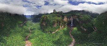 Near the Dragon waterfall, Venezuela