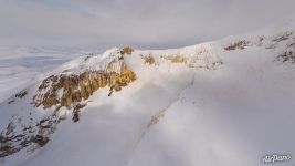 Mutnovsky volcanoб caldera at winter 5