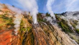 Eruption of the geyser 