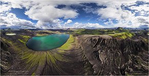 Iceland, Alftavatn lake, mount Storasula