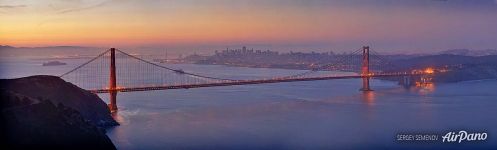 Panorama of the Golden Gate Bridge Panorama of the Golden Gate Bridge