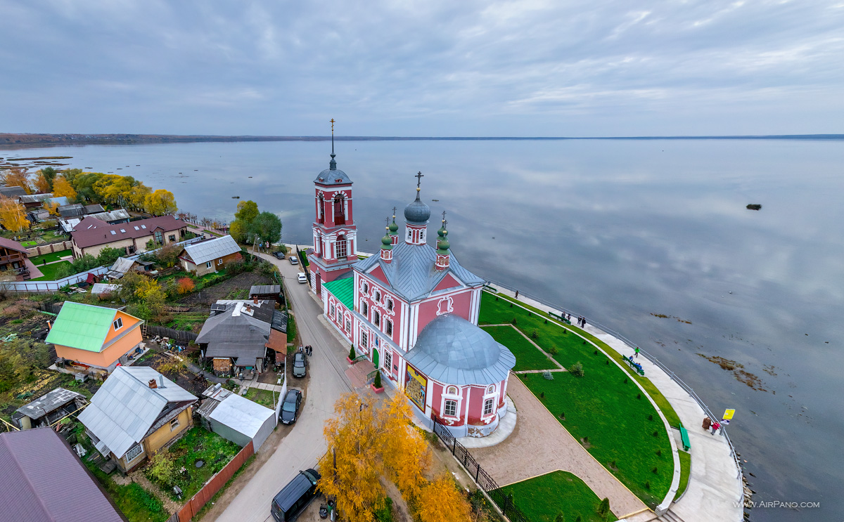 Плещееве сайты. Плещеево озеро Переславль Залесский. Смотровая площадка Переславль Залесский Плещеево. Набережная Переславль Залесский Плещеево озеро. Смотровая площадка Плещеево озеро.